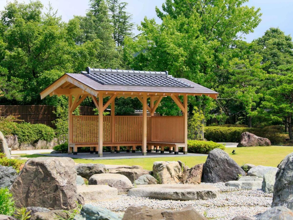 Hotel Yamashiro Onsen Miyabi No Yado Kaga Hyakumangoku Exterior foto