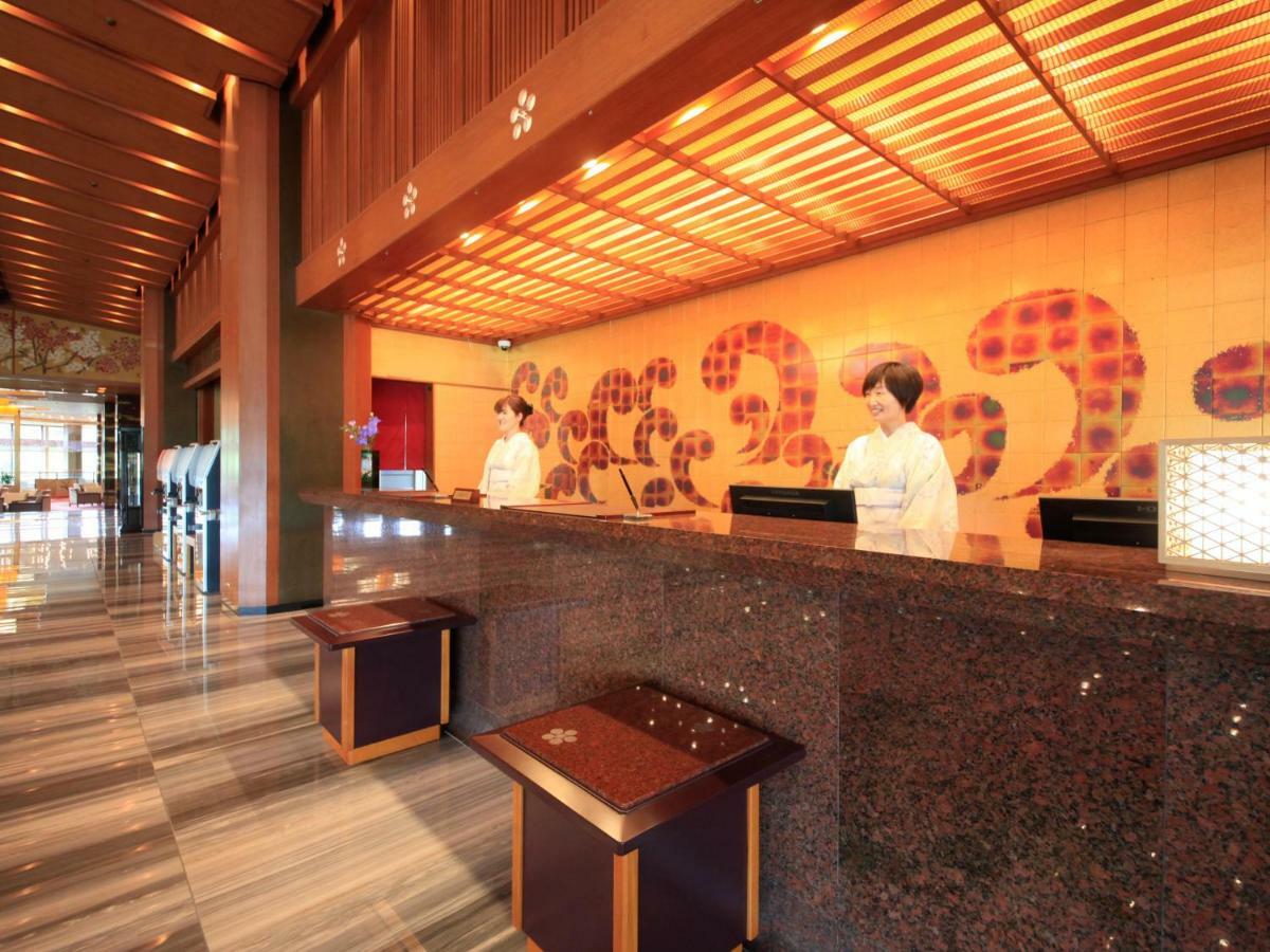 Hotel Yamashiro Onsen Miyabi No Yado Kaga Hyakumangoku Exterior foto